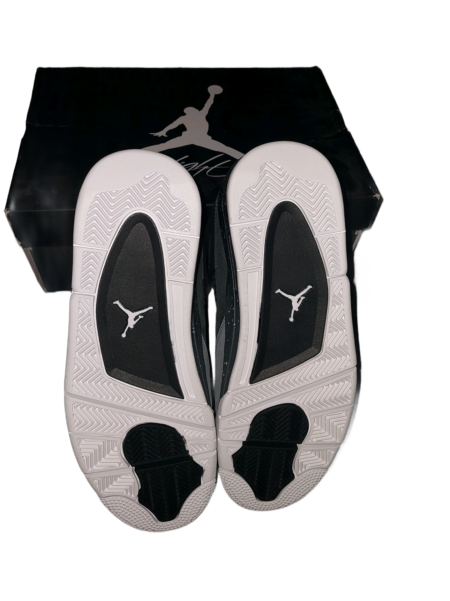 Air Jordan 4 Retro “Fear” Black/Grey (Size 8.5)