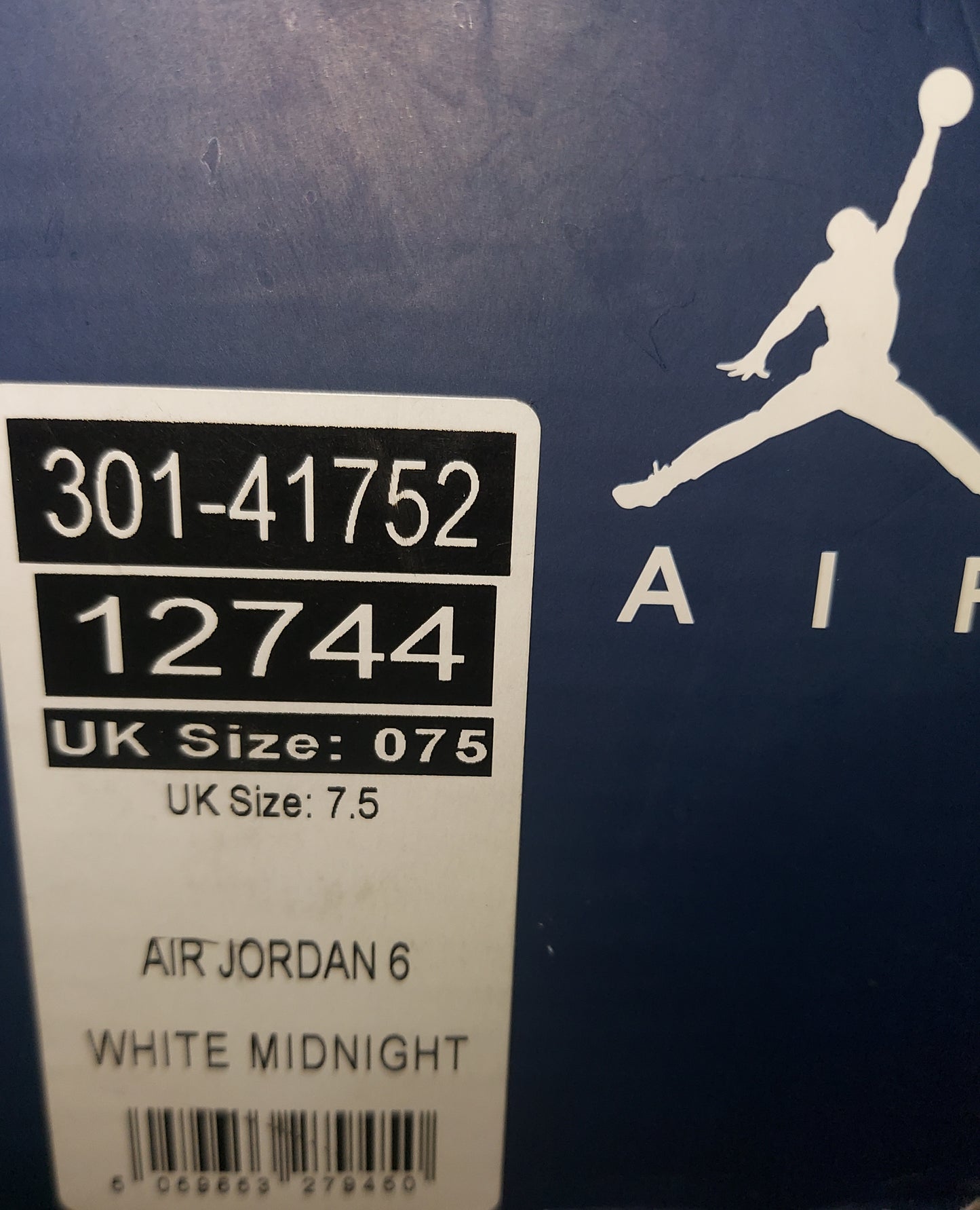 Air Jordan 6 Retro Midnight Navy Size 7.5 UK